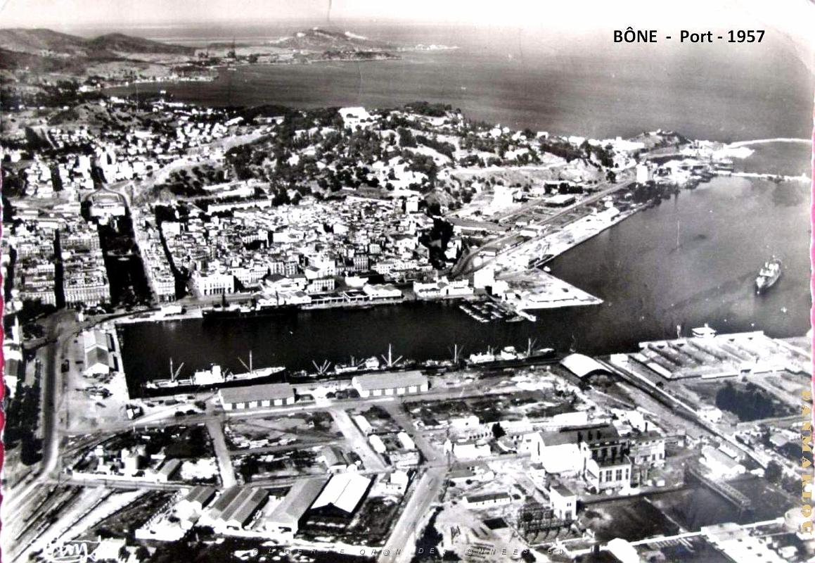 Bone - Vue aerienne - Port - 1957.jpg